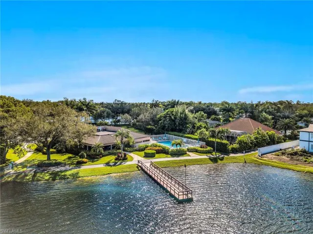 749 Landover Cir 203, Naples, Florida 34104