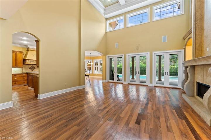 Living room -- 3 sets of fantastic French doors