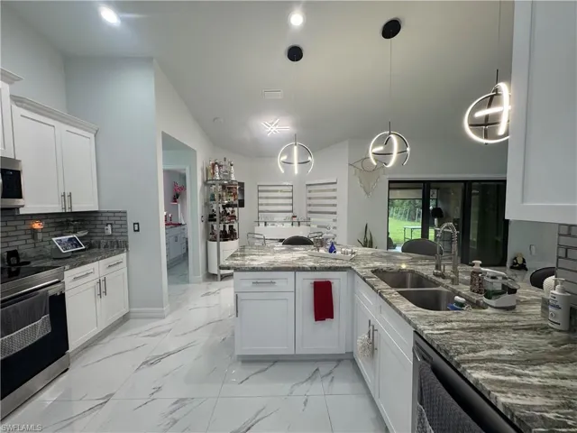 1119 Edison Ave, Lehigh Acres, Florida 33972