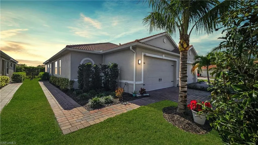 View of front of house featuring the 2 car