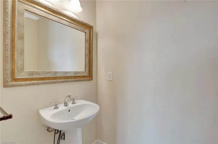 Bathroom with sink