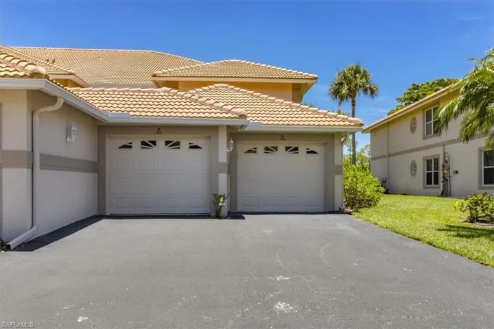 1032  Manor Lake  DR, Naples, FL 34110