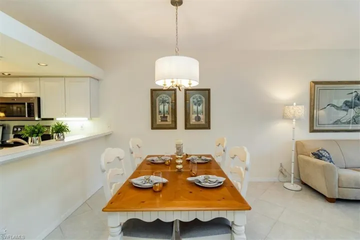 1032  Manor Lake  DR, Naples, FL 34110