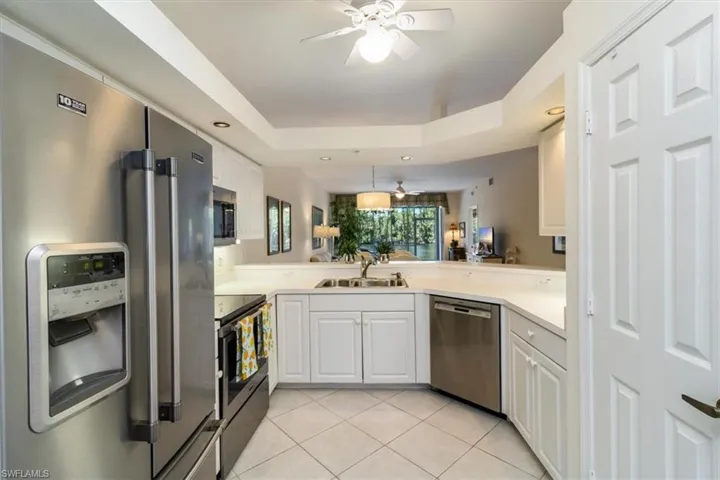 1032  Manor Lake  DR, Naples, FL 34110