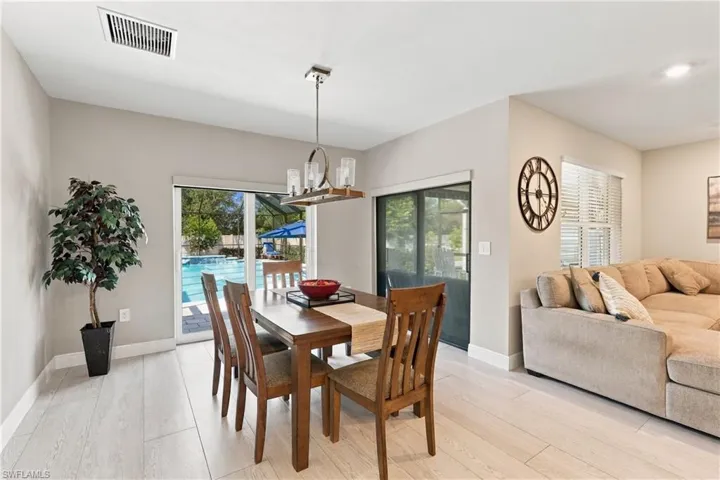 2996 Royal Gardens Ave, Fort Myers, Florida 33916