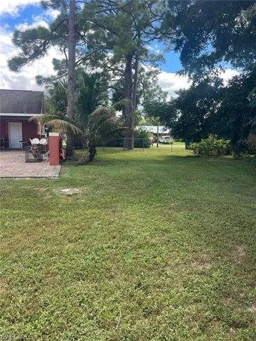 3914 4th St W, Lehigh Acres, Florida 33971