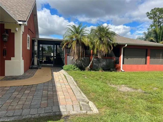 3914 4th St W, Lehigh Acres, Florida 33971