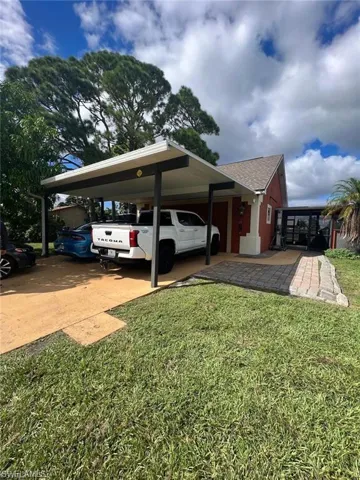3914 4th St W, Lehigh Acres, Florida 33971