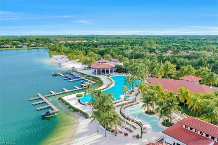10,000 sqft infinity edge pool at Miromar Lakes
