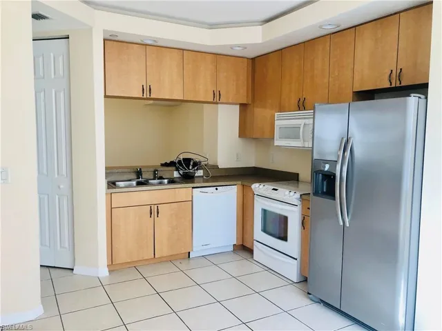 1101 Van Loon Commons Cir 205, Cape Coral, Florida 33909