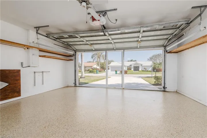 1268  Foxfire  LN, Naples, FL 34104