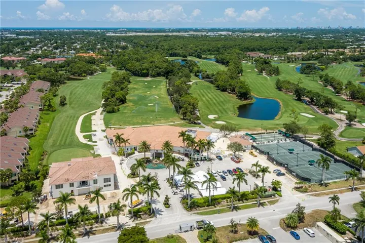 1268  Foxfire  LN, Naples, FL 34104