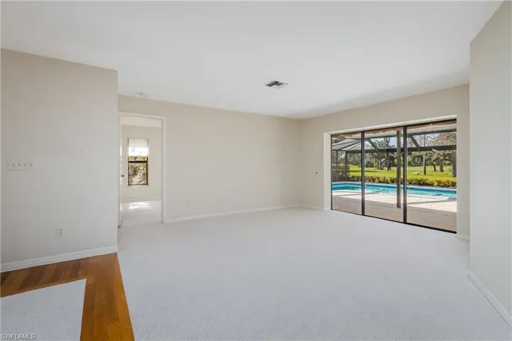 1268  Foxfire  LN, Naples, FL 34104