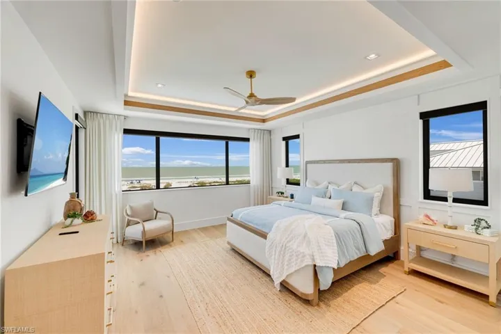 upstairs bedroom with gulf views