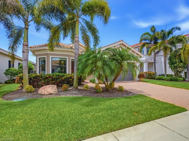 2871 Cinnamon Bay Cir, Naples, Florida 34119