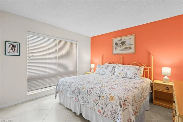 245  Palm  DR, Naples, FL 34112