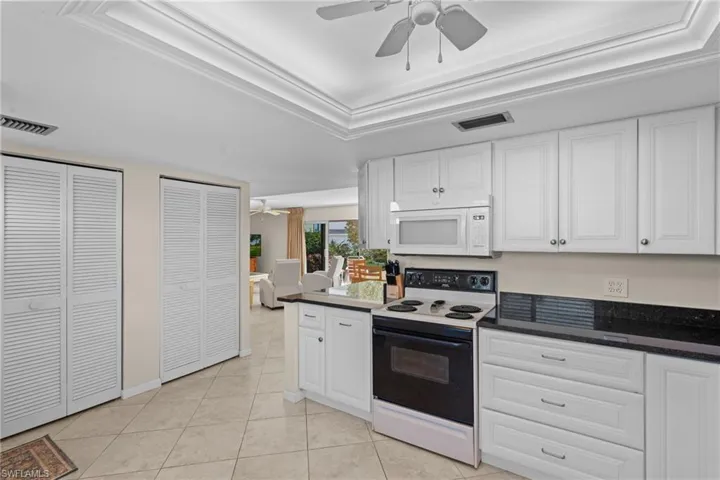 245  Palm  DR, Naples, FL 34112
