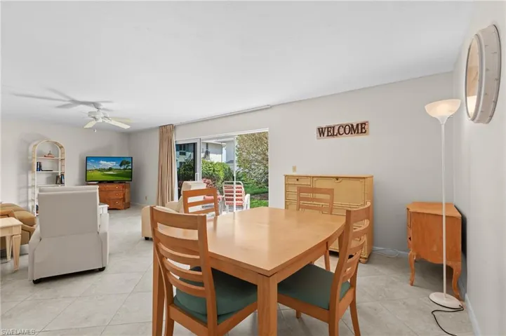 245  Palm  DR, Naples, FL 34112