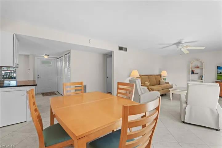 245  Palm  DR, Naples, FL 34112