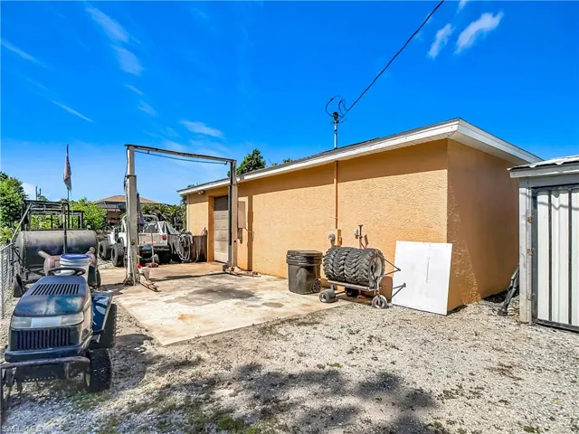 3522 4th St Sw, Lehigh Acres, Florida 33976