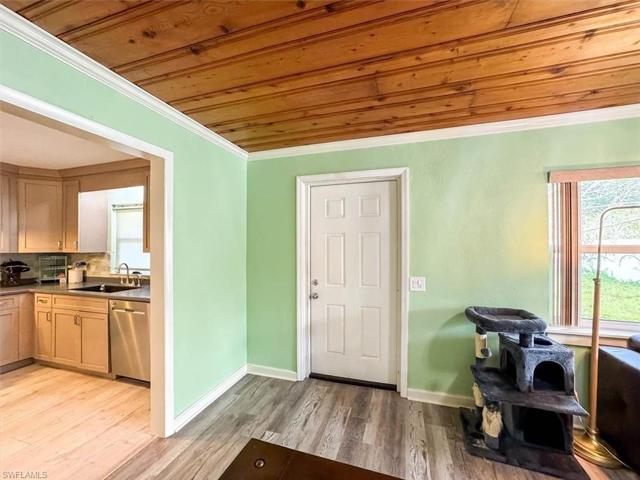 257 & 259  Evergreen  RD, North Fort Myers, FL 33903