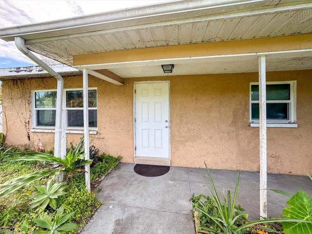 257 & 259  Evergreen  RD, North Fort Myers, FL 33903