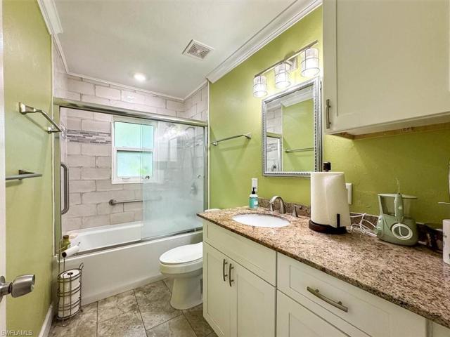 257 & 259  Evergreen  RD, North Fort Myers, FL 33903