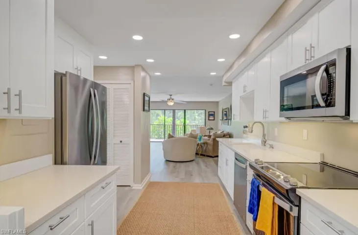 6979 Winkler Rd 322, Fort Myers, Florida 33919