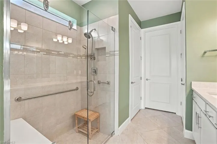 17306 Leaning Oak Trl, North Fort Myers, Florida 33917
