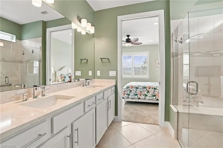 17306 Leaning Oak Trl, North Fort Myers, Florida 33917