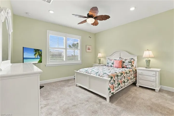 17306 Leaning Oak Trl, North Fort Myers, Florida 33917