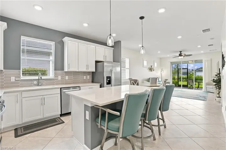 17306 Leaning Oak Trl, North Fort Myers, Florida 33917