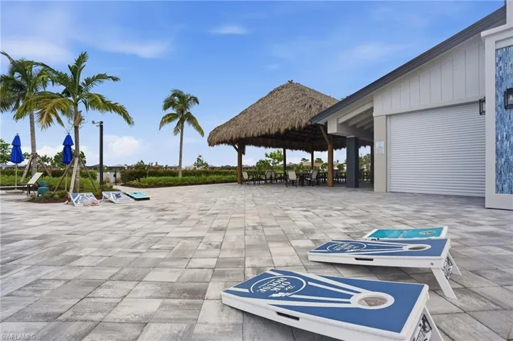 17306 Leaning Oak Trl, North Fort Myers, Florida 33917
