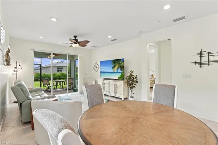 17306 Leaning Oak Trl, North Fort Myers, Florida 33917