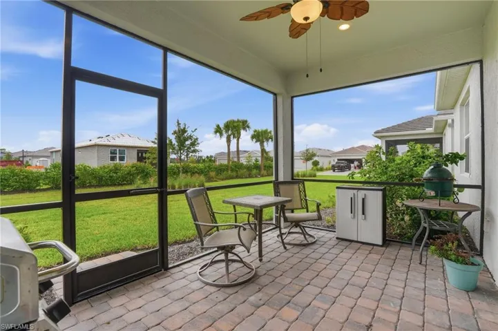 17306 Leaning Oak Trl, North Fort Myers, Florida 33917