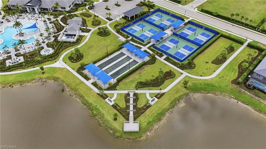 17306 Leaning Oak Trl, North Fort Myers, Florida 33917