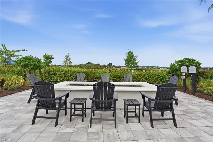 17306 Leaning Oak Trl, North Fort Myers, Florida 33917