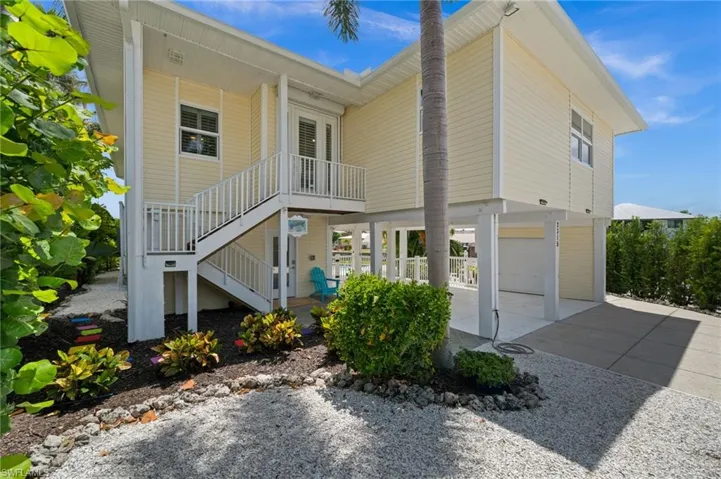 2315 Cherimoya Ln, St. James City, Florida 33956