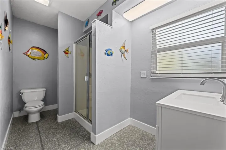 Lower Level Bath