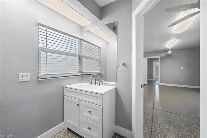 Lower Level Bath