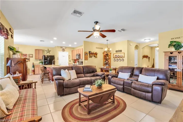 4416 13th Ave, Cape Coral, Florida 33914