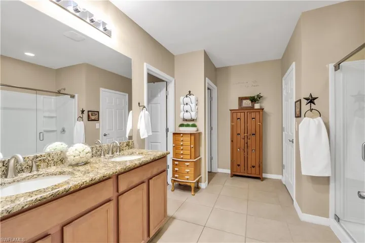 4416 13th Ave, Cape Coral, Florida 33914