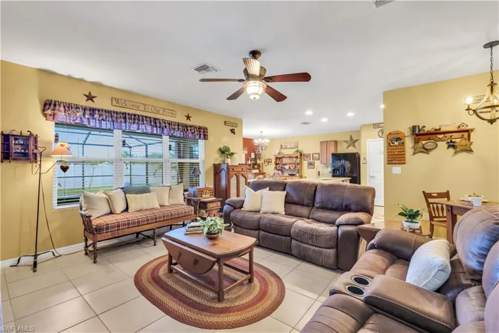 4416 13th Ave, Cape Coral, Florida 33914