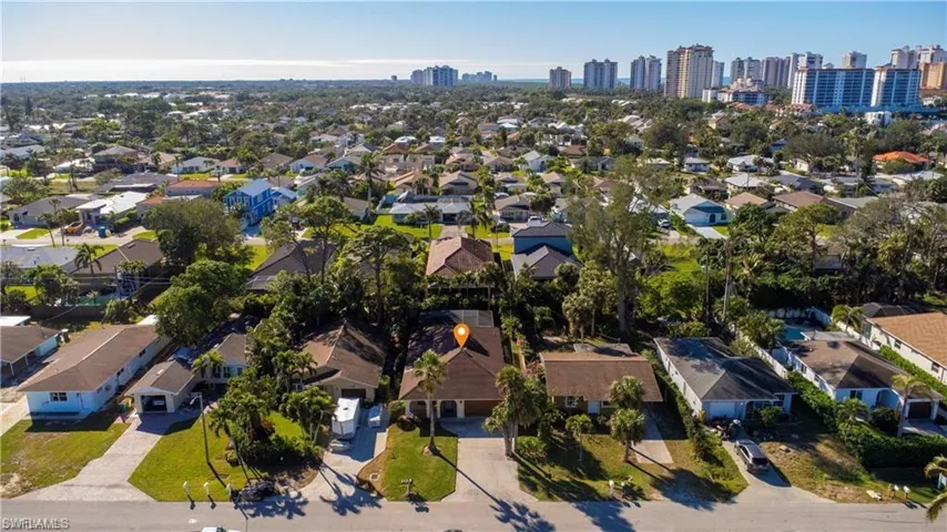 552  97th N AVE, Naples, FL 34108