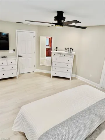 552  97th N AVE, Naples, FL 34108