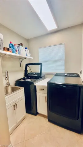 552  97th N AVE, Naples, FL 34108