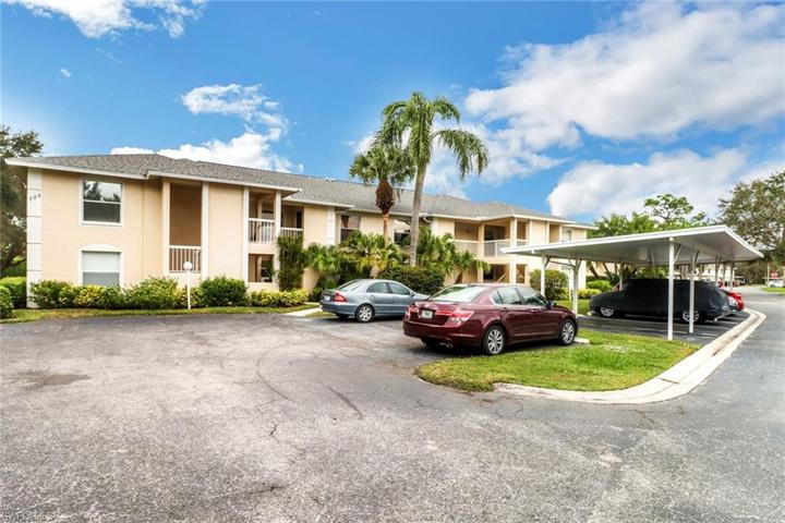 725 Landover CT # 201, NAPLES FL 34104