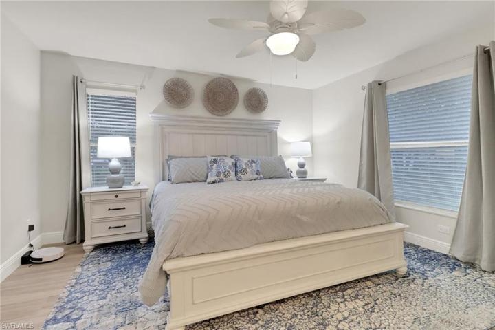 725 Landover CT # 201, NAPLES FL 34104