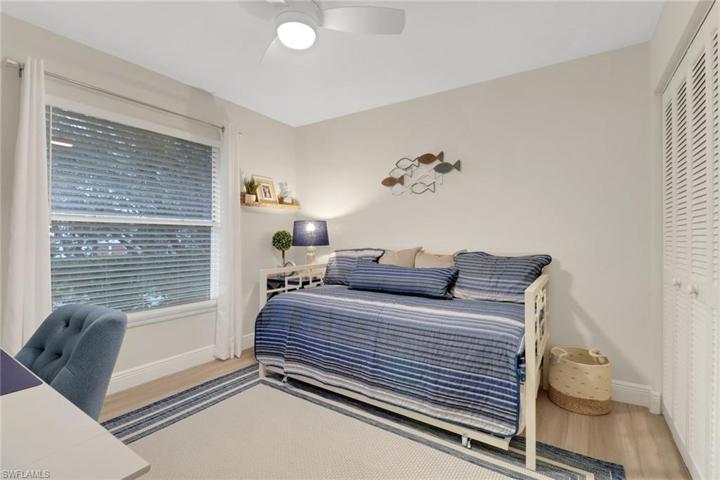 725 Landover CT # 201, NAPLES FL 34104