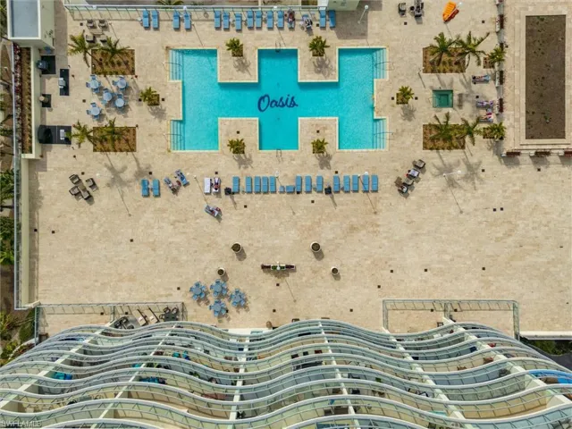 Bird's eye view of a pool area